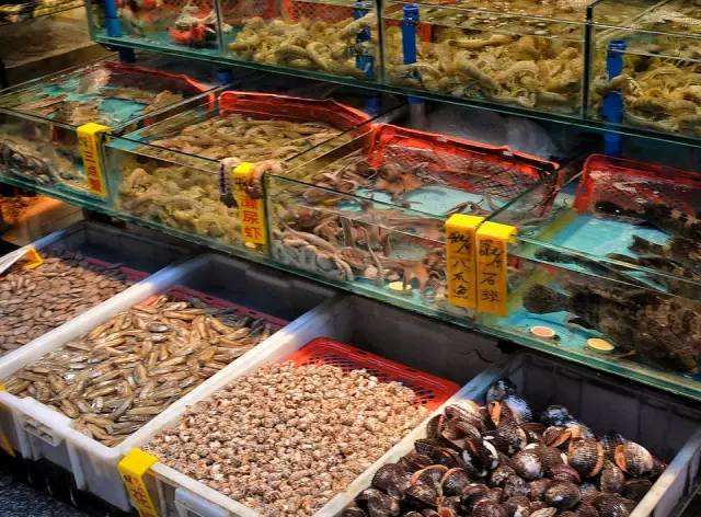 休渔期市场上为何仍见海鲜？解密水产品养殖的来源